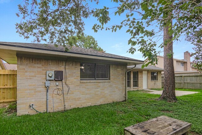 Building Photo - 11426 Sageperry Dr