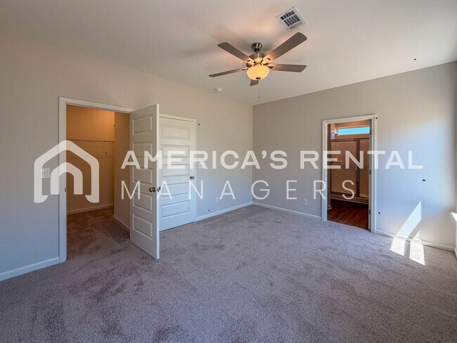 Building Photo - Modern Living in Havenridge! Sign a 13-month lease by 5/15/2026 and receive a leasing incentive e...