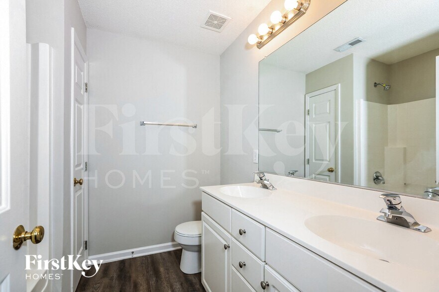 Building Photo - 8715 Harps Mill Rd