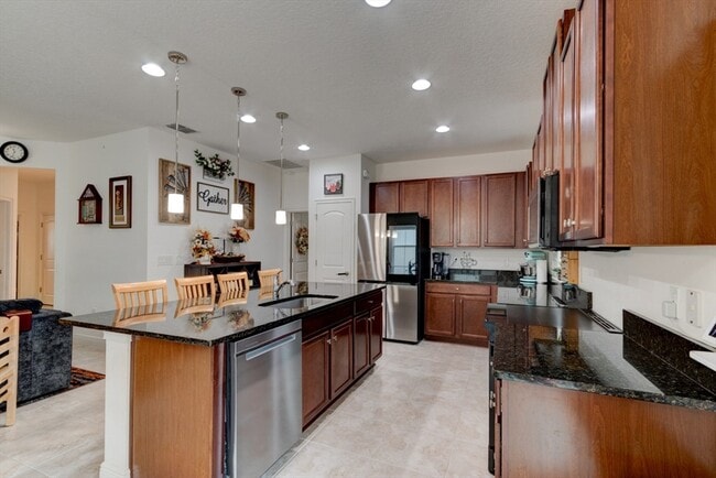 Building Photo - 5424 Estero Loop