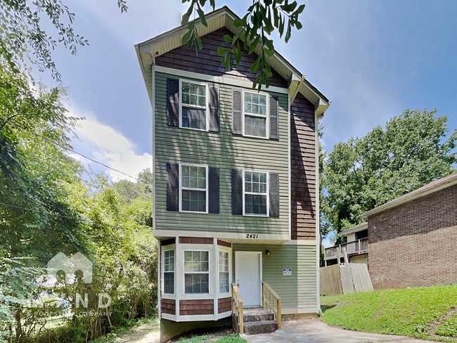 Building Photo - 2421 2nd St NW