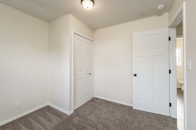 Building Photo - Ryde LLC