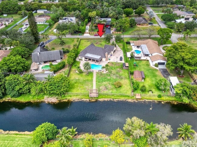 Building Photo - 4920 SW 170th Ave