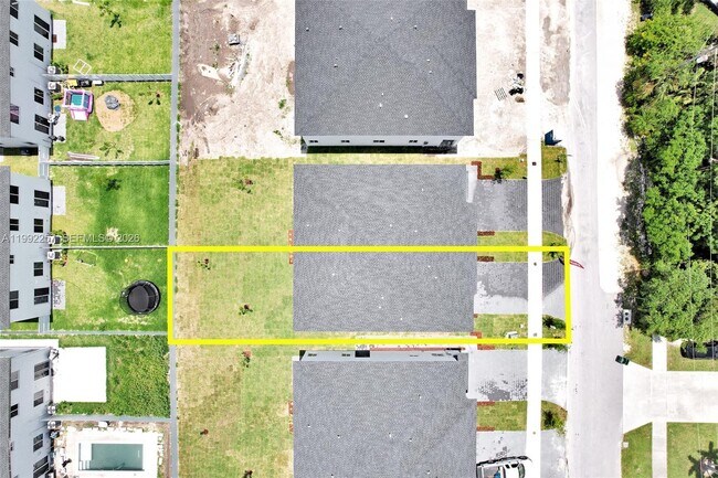 Building Photo - 22431 SW 125th Ave