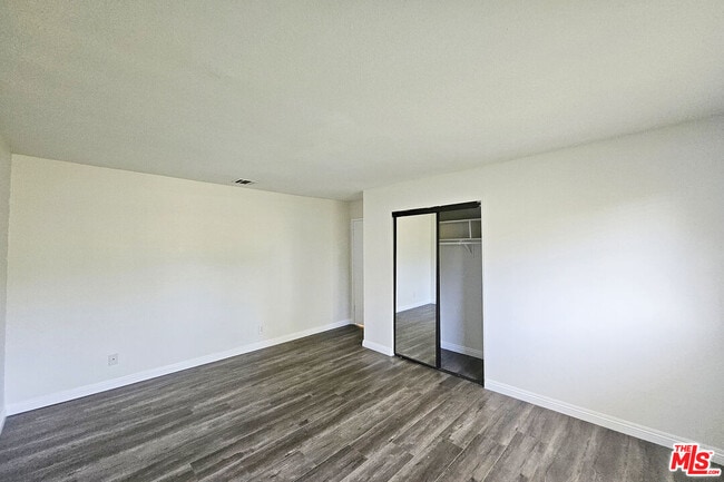 Building Photo - 1454 E Orange Grove Blvd