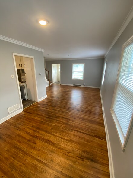 Building Photo - 2617 Hunt St