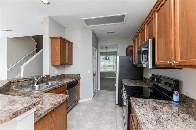 Building Photo - 2524 Tar Heel Dr