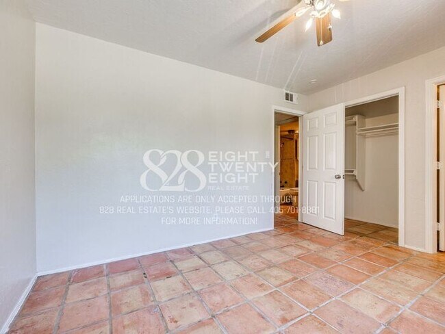 Building Photo - *AVAILABLE NOW!* Spacious 3 Bed/2.5 Bath Condo in East Norman!