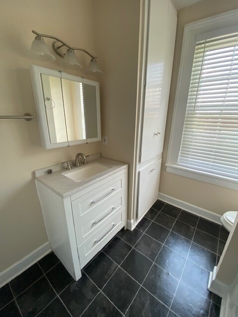 Bathroom - 32 E Taylor St