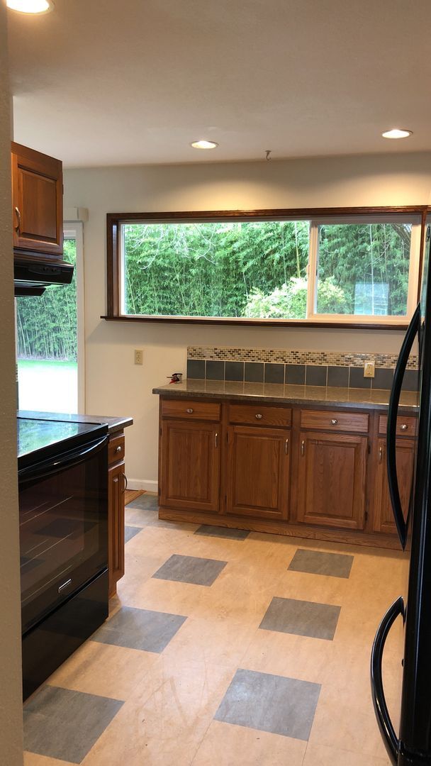 Building Photo - Beautiful Single Level 3/2 Charming NW Cor...