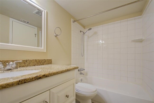 Building Photo - 14703 Barryknoll Ln