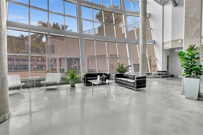 Building Photo - 3029 NE 188th St