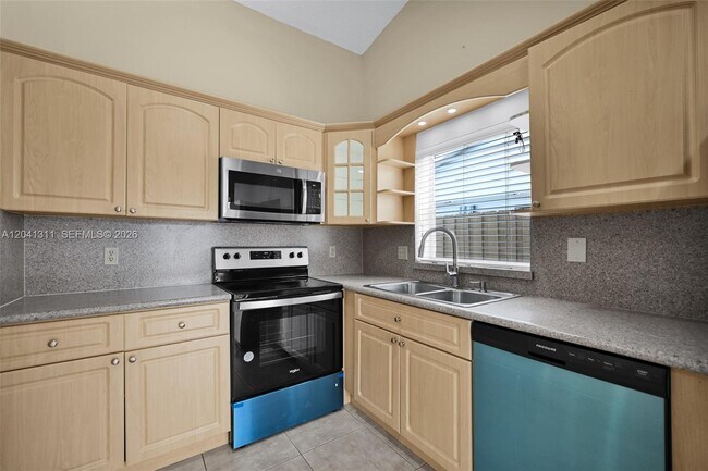 Building Photo - 4471 SW 138th Ct