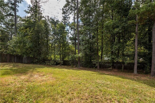 Building Photo - 3017 Greenfield Dr