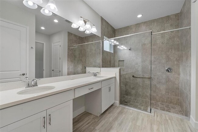 Building Photo - 5218 Liberty Ln