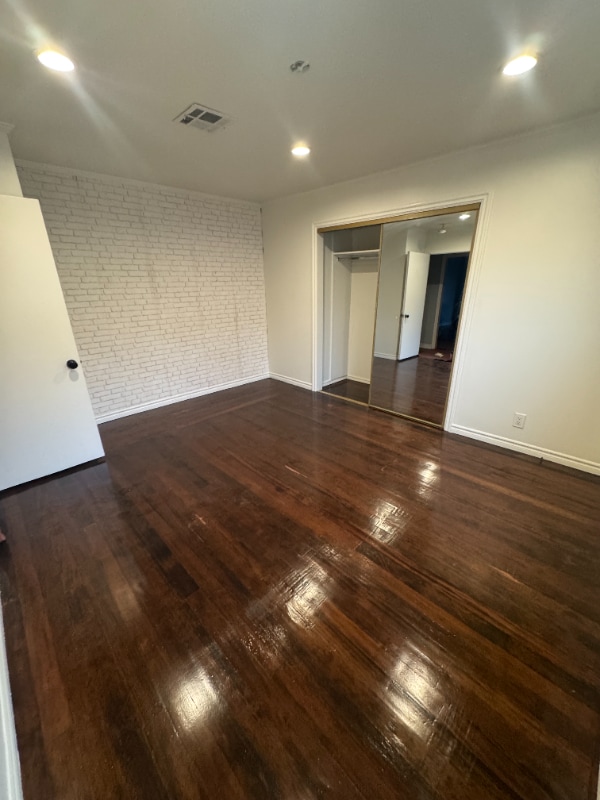 Building Photo - 1532 W 221st St