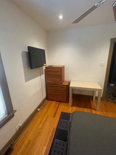 Closet View 2 - 2407 Grove Ave