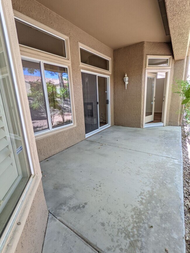 Building Photo - 9361 Fresh Spring Dr