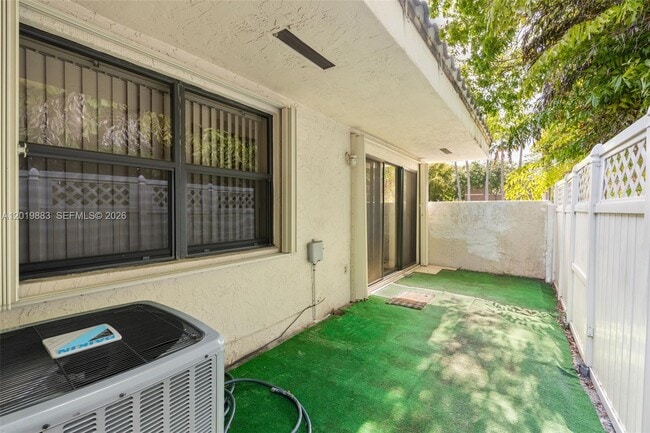 Building Photo - 3139 Coral Ridge Dr