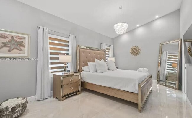 Building Photo - 7101 W Lake Dr