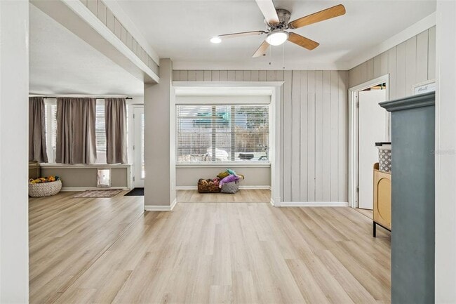 Building Photo - 2302 S Arrawana Ave