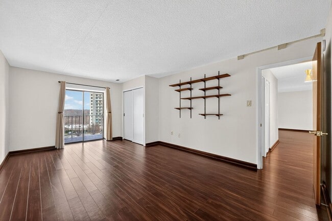 Building Photo - Now Available: Lovely 2 Bedroom, 2 Bath Condo in KOP!!