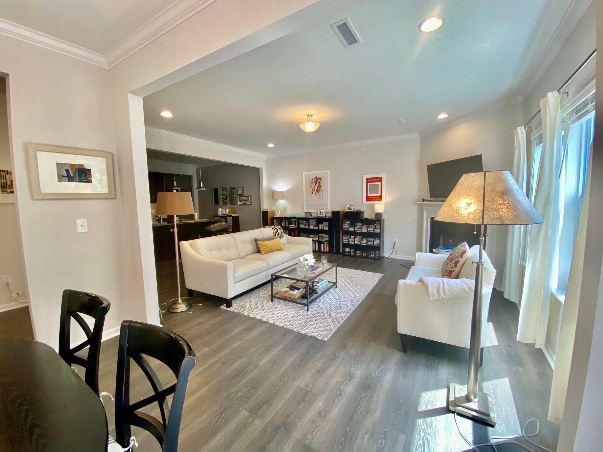 Building Photo - 615 Metro Sta