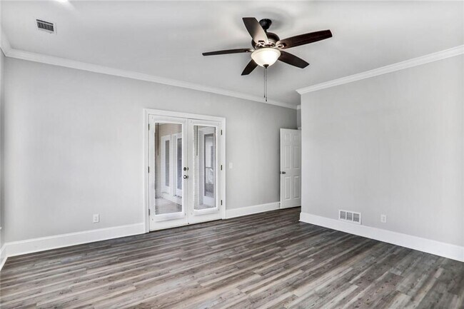 Building Photo - 6310 Chestnut Pkwy