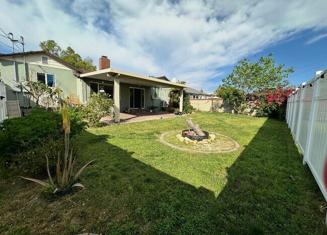 Building Photo - Beautifully Updated Ontario Home with Private Backyard, Fruit Trees, EV Charging & In-Unit Laundry