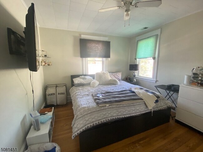 Building Photo - 50 Belleville Ave