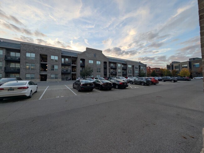 Building Photo - 751 N 6th St