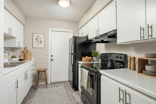 Building Photo - Oasis