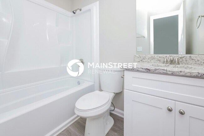 Building Photo - 4 Bedroom Pet-Friendly Home in Atlanta, GA with Main Street Renewal