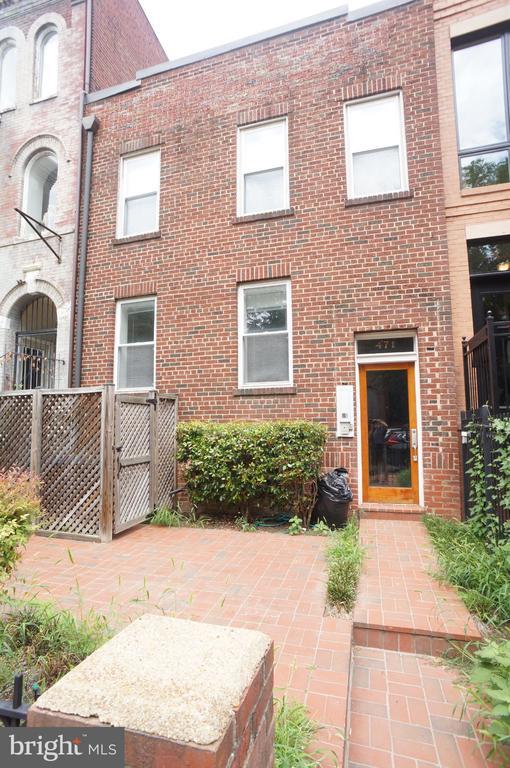 Building Photo - 471 M St NW