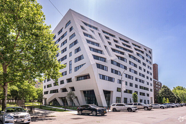 Building Photo - The Atrium at Sumner
