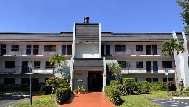 Building Photo - 4284 Deste Ct