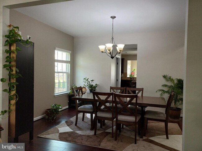 Building Photo - 25501 Emerson Oaks Dr