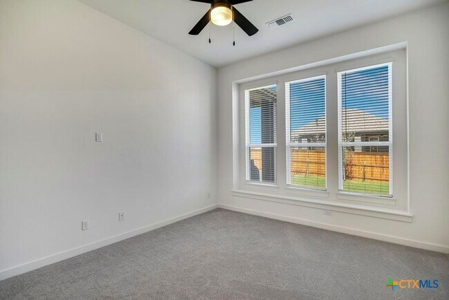 Building Photo - 5725 Huron Dr