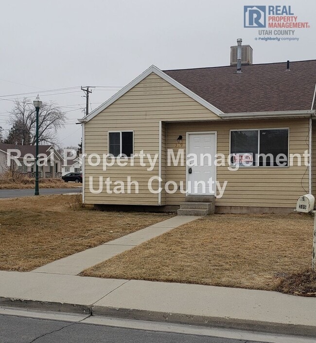 Building Photo - Orem Duplex