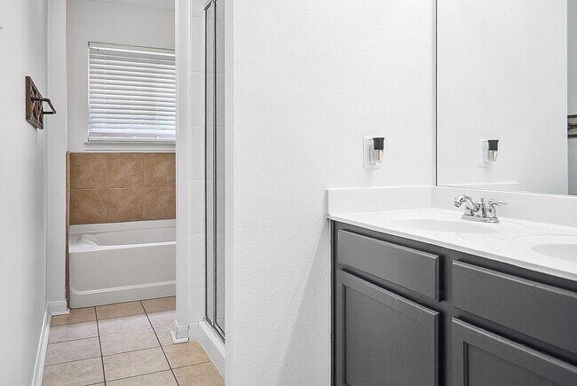 Building Photo - 3 Bedroom/2 Bath Magnolia Heights Subdivision