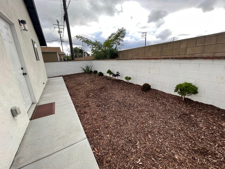 Building Photo - 12080 Silicon Ave