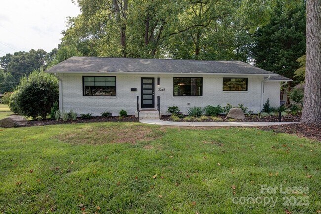 Building Photo - 3945 Rockfern Rd