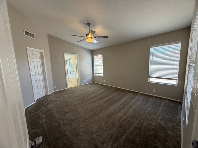 Building Photo - Desirable Arrowhead Ranch Home