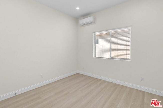 Building Photo - 2445 Harwood St