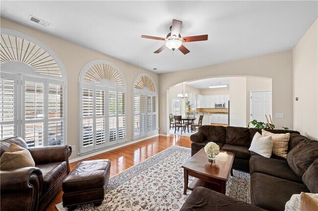 Building Photo - 2239 Snug Harbor NE