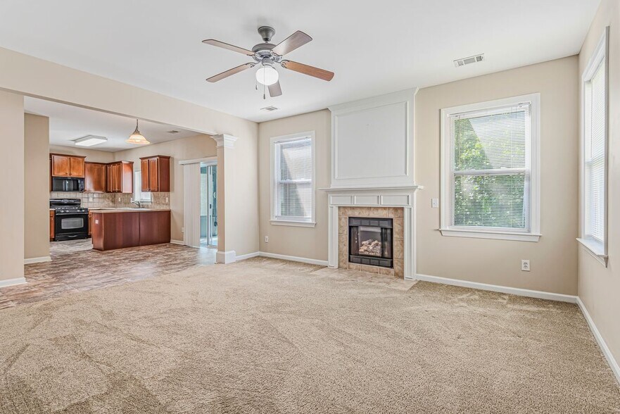 Building Photo - 1807 Preserve Creek Way