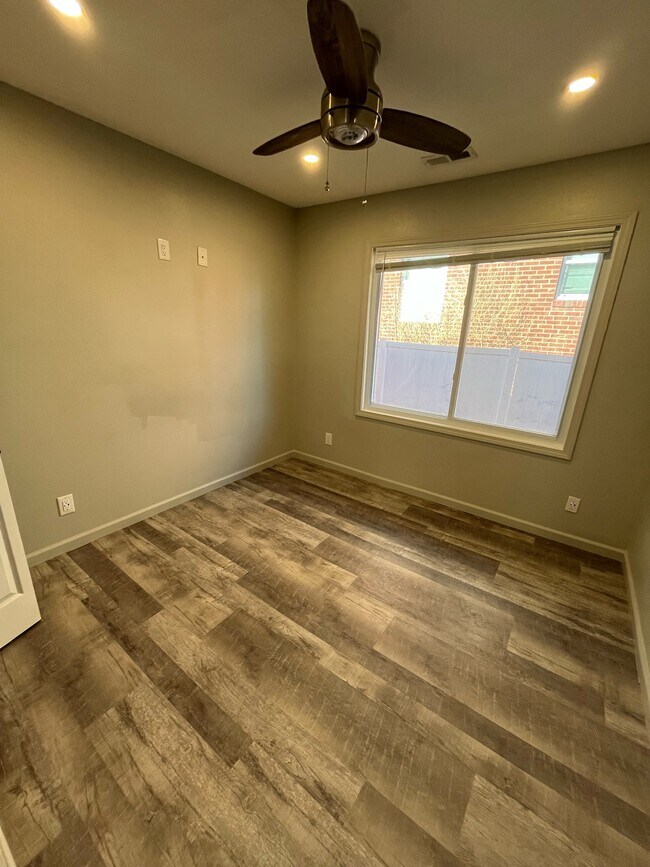 Building Photo - 2451 S 14th St