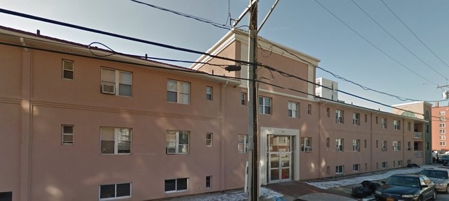 Primary Photo - Monroe Beach Apartments