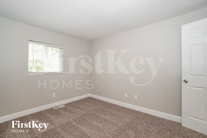 Building Photo - 3103 Valleywood Dr