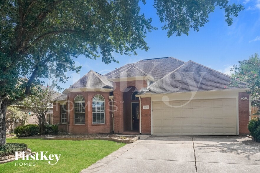 Building Photo - 10330 Claybrook Dr